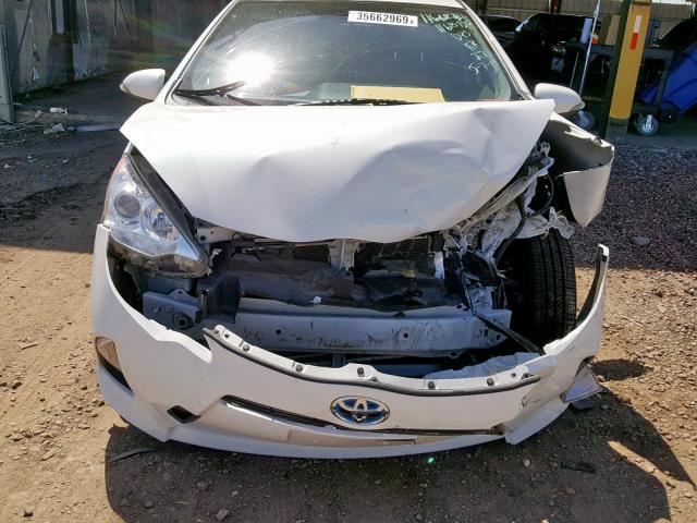 JTDKDTB37E1086172 - 2014 TOYOTA PRIUS C WHITE photo 7