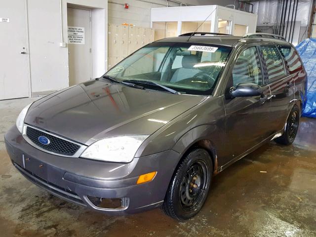 1FAFP36N86W104306 - 2006 FORD FOCUS ZXW GRAY photo 2