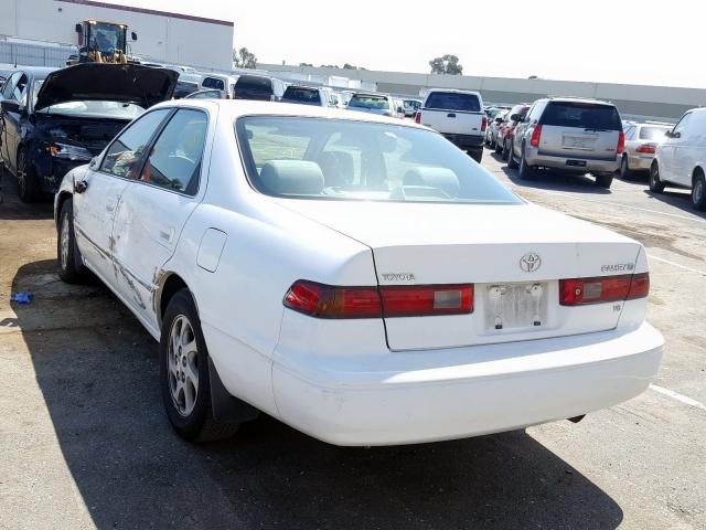 JT2BF28K6X0203146 - 1999 TOYOTA CAMRY LE  photo 3