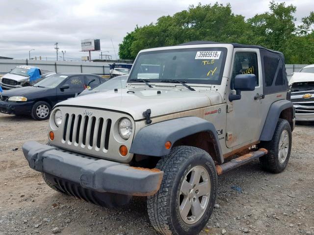 1J4FA24127L164519 - 2007 JEEP WRANGLER X BROWN photo 2