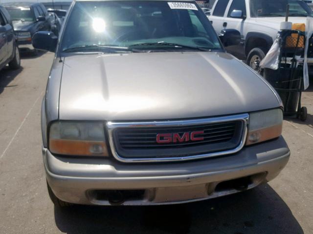 1GTDT13W82K159712 - 2002 GMC SONOMA BEIGE photo 9