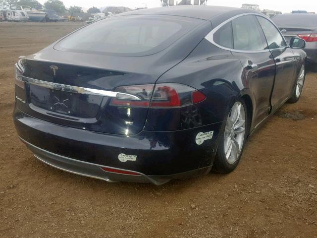 5YJSA1DN0DFP17801 - 2013 TESLA MODEL S BLUE photo 4