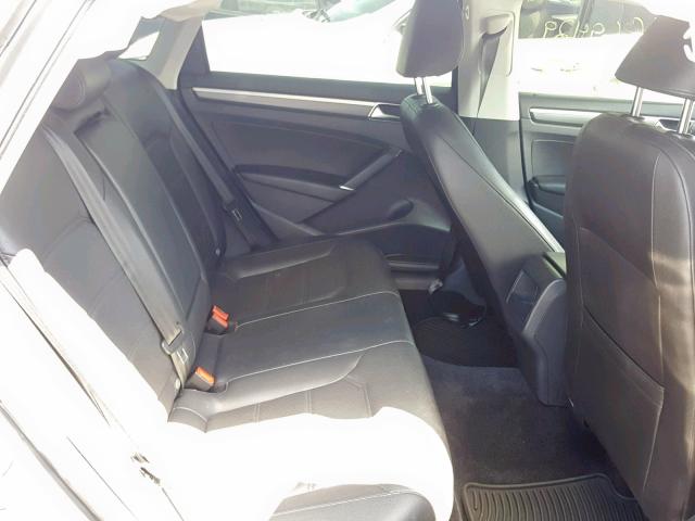 1VWDT7A36HC085556 - 2017 VOLKSWAGEN PASSAT R-L GRAY photo 6
