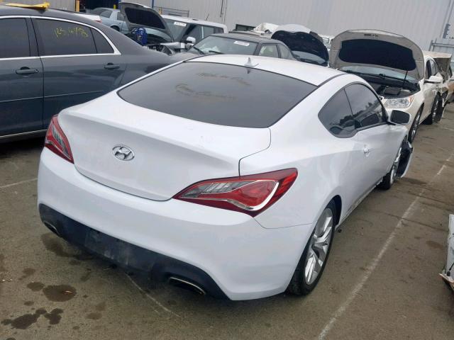 KMHHT6KJ6FU129618 - 2015 HYUNDAI GENESIS CO WHITE photo 4