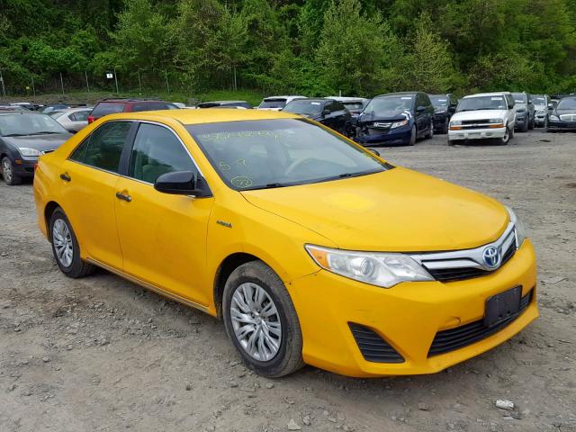 4T1BD1FK3CU018965 - 2012 TOYOTA CAMRY HYBR YELLOW photo 1