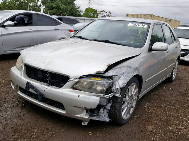 JTHBD192330077018 - 2003 LEXUS IS 300 SILVER photo 2