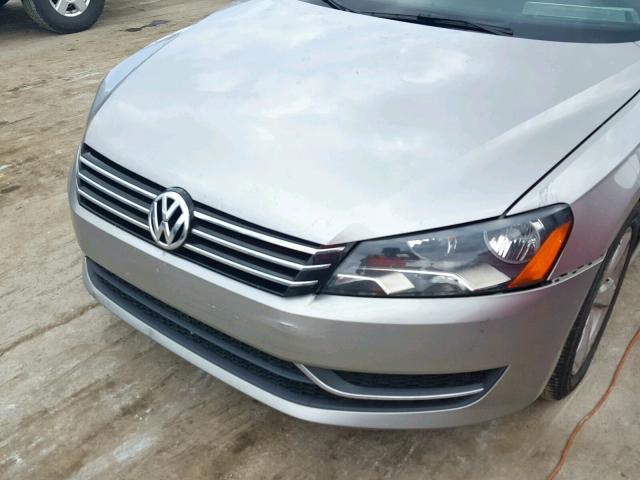 1VWBP7A36DC074689 - 2013 VOLKSWAGEN PASSAT SE SILVER photo 9