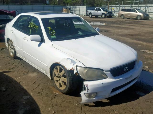 JTHBD192120051869 - 2002 LEXUS IS 300 WHITE photo 1