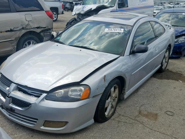 4B3AG52H84E033935 - 2004 DODGE STRATUS R/ SILVER photo 2