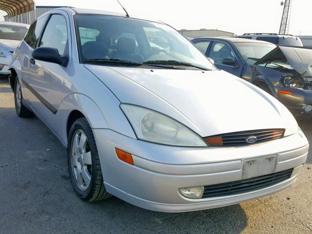 3FAHP31381R159560 - 2001 FORD FOCUS ZX3 SILVER photo 1