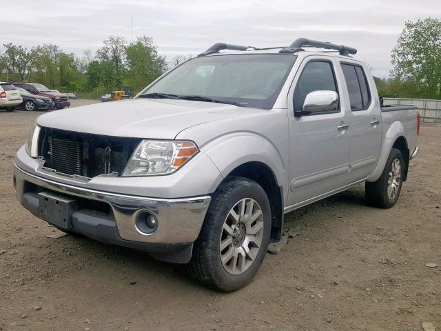 1N6AD07W59C427217 - 2009 NISSAN FRONTIER C GRAY photo 2