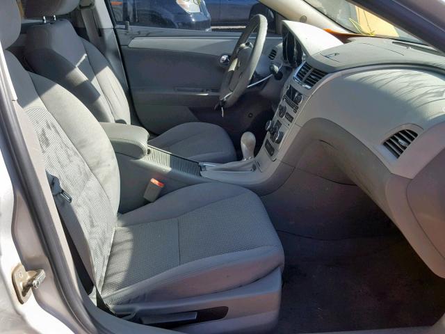 1G1ZC5EB7AF159126 - 2010 CHEVROLET MALIBU 1LT 银色 照片 5