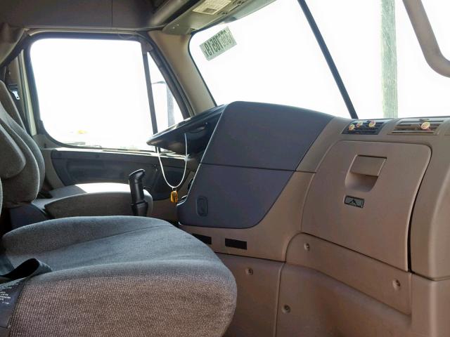 1FUJGLDR6DSBV1294 - 2013 FREIGHTLINER CASCADIA 1 Սպիտակ լուսանկար 5