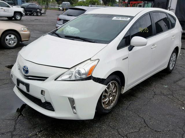 JTDZN3EU9C3184461 - 2012 TOYOTA PRIUS V WHITE photo 2