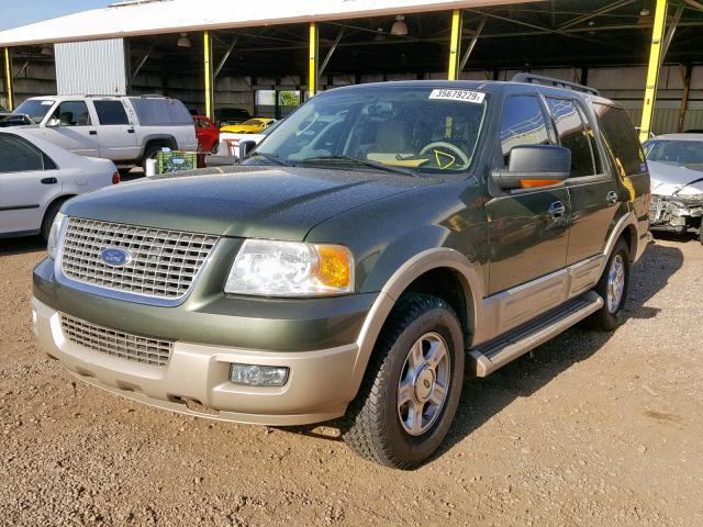 1FMFU17505LA99099 - 2005 FORD EXPEDITION GREEN photo 2