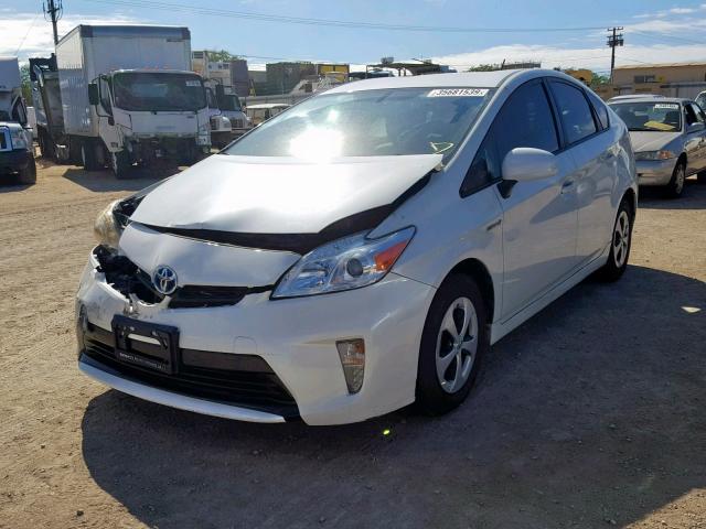 JTDKN3DU7D1646449 - 2013 TOYOTA PRIUS WHITE photo 2