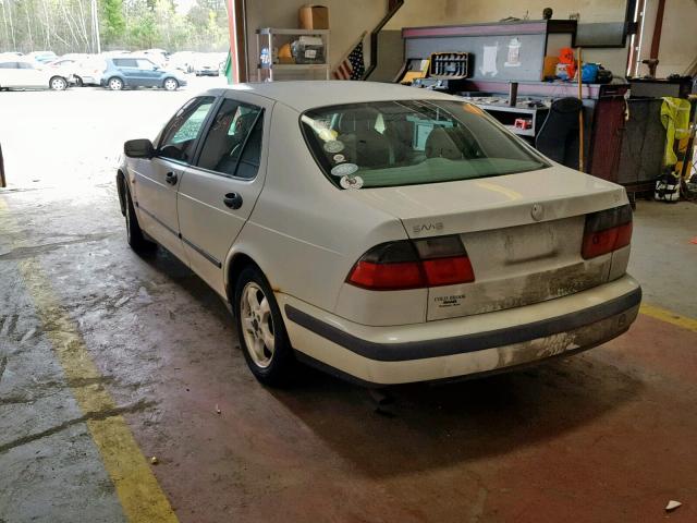 YS3EF45E0X3005989 - 1999 SAAB 9-5 SE WHITE photo 3