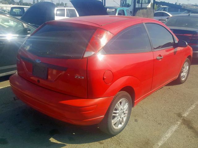 1FAHP31N86W234327 - 2006 FORD FOCUS ZX3 RED photo 4