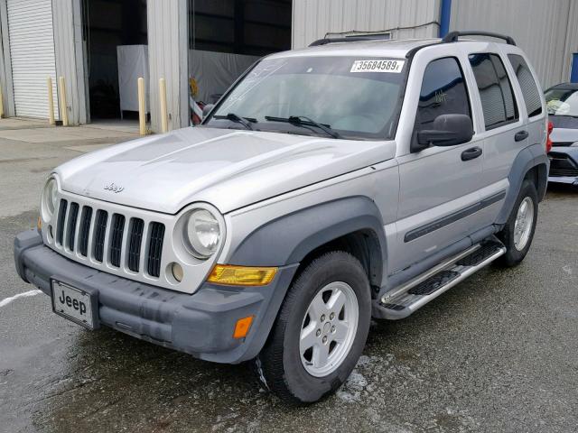 1J4GK48KX6W155144 - 2006 JEEP LIBERTY SP SILVER photo 2