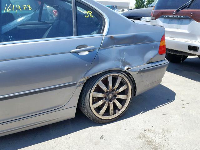 WBAEV53474KM37276 - 2004 BMW 330 I GRAY photo 9