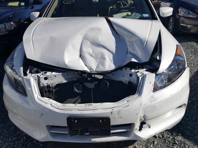 1HGCP3F88CA038258 - 2012 HONDA ACCORD EXL WHITE photo 7