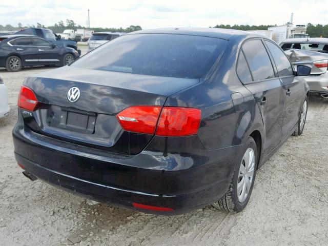 3VW2K7AJ8BM090255 - 2011 VOLKSWAGEN JETTA BASE BLACK photo 4