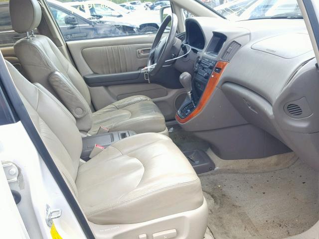 JT6HF10U3X0034719 - 1999 LEXUS RX 300 WHITE photo 5