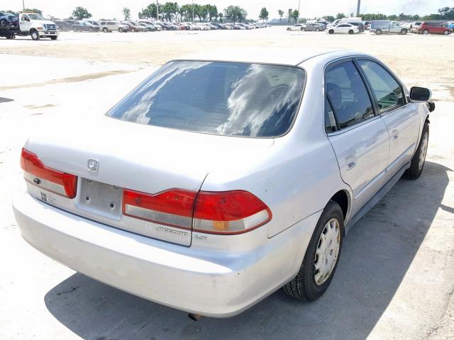 1HGCG66532A044068 - 2002 HONDA ACCORD LX SILVER photo 4