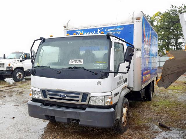 3FRML55Z37V568194 - 2007 FORD LOW CAB FO BLUE photo 2