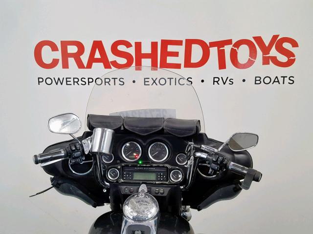 1HD1FC4138Y645082 - 2008 HARLEY-DAVIDSON FLHTCUI BLACK photo 8