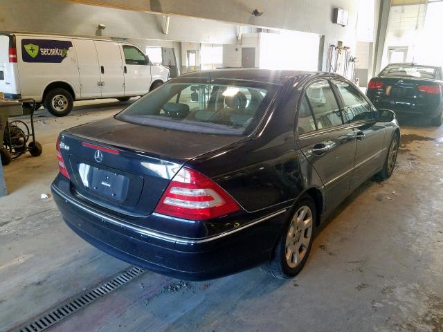 WDBRF61J55A653925 - 2005 MERCEDES-BENZ C 240  photo 4