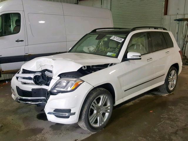 WDCGG8JB6FG430103 - 2015 MERCEDES-BENZ GLK 350 4M WHITE photo 2