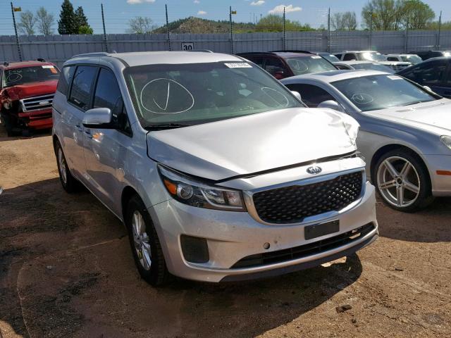 KNDMB5C19G6202842 - 2016 KIA SEDONA LX SILVER photo 1