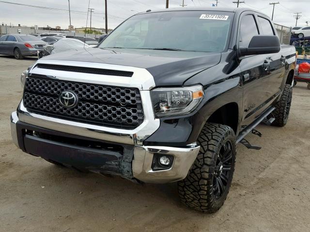 5TFDW5F16JX735832 - 2018 TOYOTA TUNDRA CRE BLACK photo 2