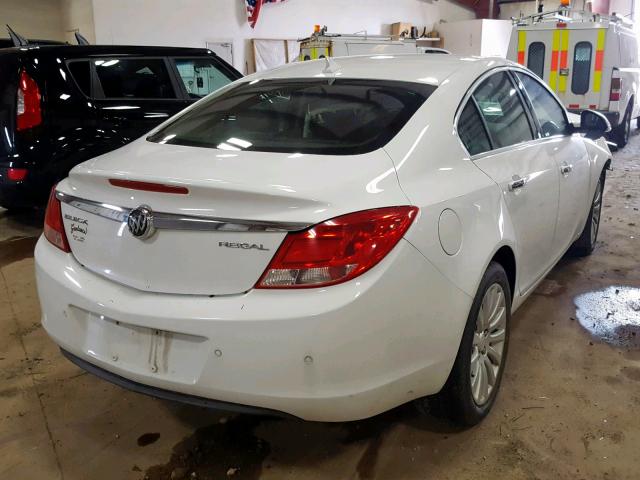 2G4GS5EK3C9127413 - 2012 BUICK REGAL PREM WHITE photo 4