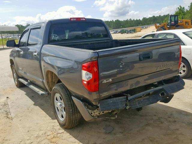 5TFHW5F19HX620136 - 2017 TOYOTA TUNDRA CRE GRAY photo 3