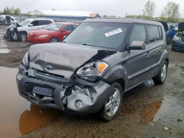 KNDJT2A22B7235727 - 2011 KIA SOUL GRAY photo 2