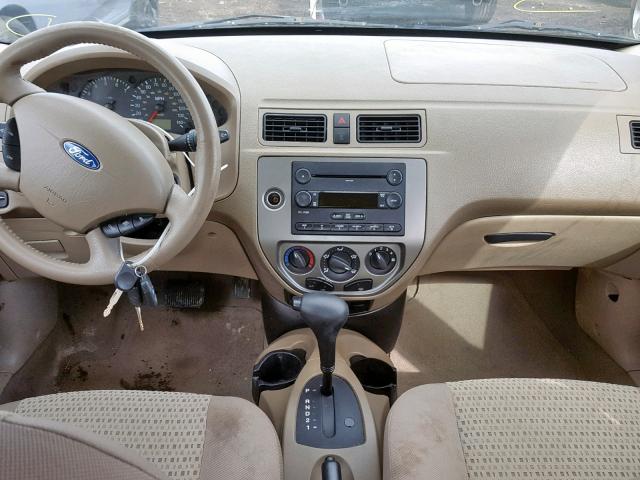 1FAHP34N67W320328 - 2007 FORD FOCUS ZX4 BEIGE photo 9