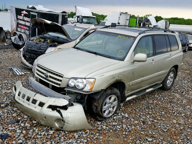 JTEGF21A330104823 - 2003 TOYOTA HIGHLANDER GOLD photo 2