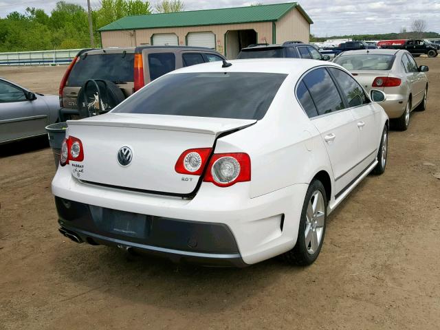 WVWAK73C98E210690 - 2008 VOLKSWAGEN PASSAT KOM WHITE photo 4