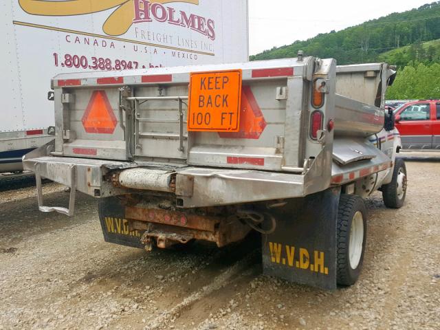 1FDAF57P66EB19617 - 2006 FORD F550 SUPER WHITE photo 4