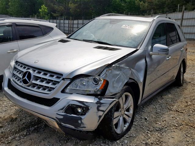 4JGBB5GB3BA730128 - 2011 MERCEDES-BENZ ML 350 SILVER photo 2