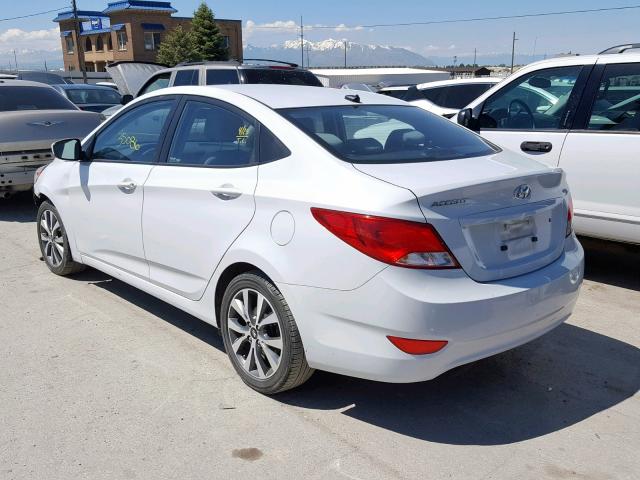 KMHCT4AE4HU376660 - 2017 HYUNDAI ACCENT SE WHITE photo 3