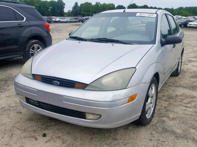 1FAFP38313W231065 - 2003 FORD FOCUS ZTS SILVER photo 2