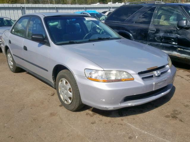 1HGCF8548XA111021 - 1999 HONDA ACCORD DX SILVER photo 1