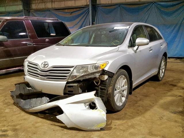 4T3ZA3BB2BU045606 - 2011 TOYOTA VENZA SILVER photo 2