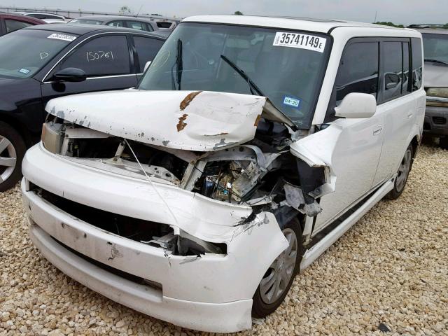 JTLKT324964080941 - 2006 TOYOTA XB WHITE photo 2