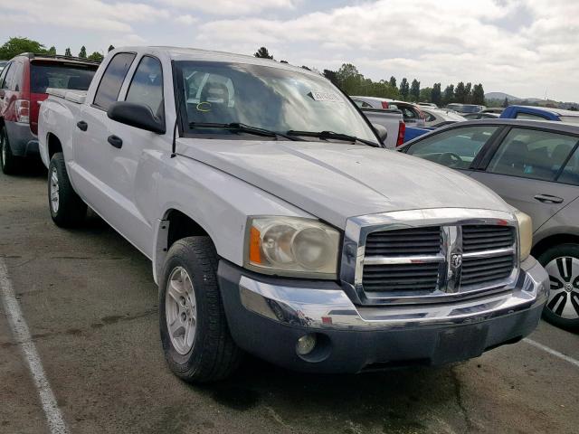 1D7HE48K55S157641 - 2005 DODGE DAKOTA QUA WHITE photo 1