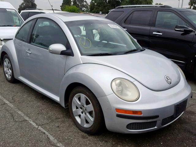 3VWRG31C07M509250 - 2007 VOLKSWAGEN NEW BEETLE 银色 照片 1