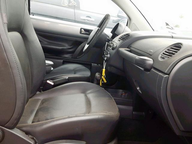 3VWRG31C07M509250 - 2007 VOLKSWAGEN NEW BEETLE 银色 照片 5